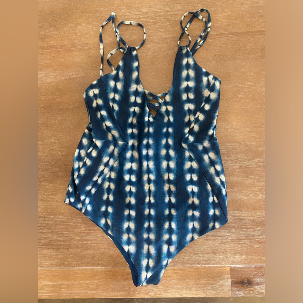 Tori Praver swim M